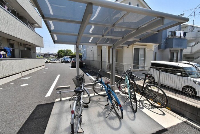 ジュネス中河原の物件外観写真