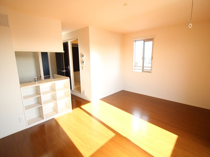 ジュネス中河原の物件内観写真