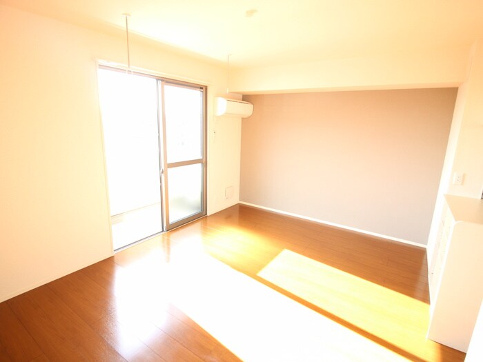 ジュネス中河原の物件内観写真