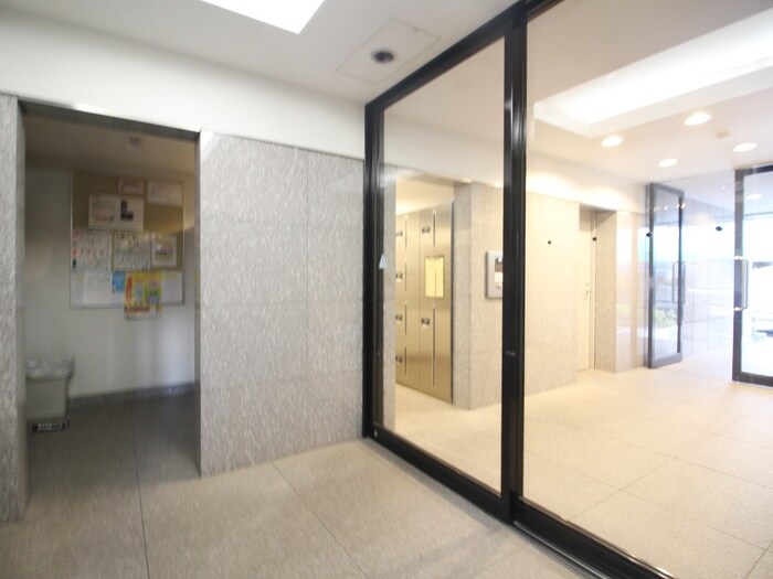 カナ－リス月島の物件外観写真