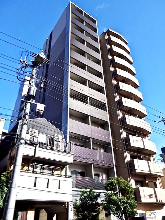 セルビシエ白金の物件外観写真