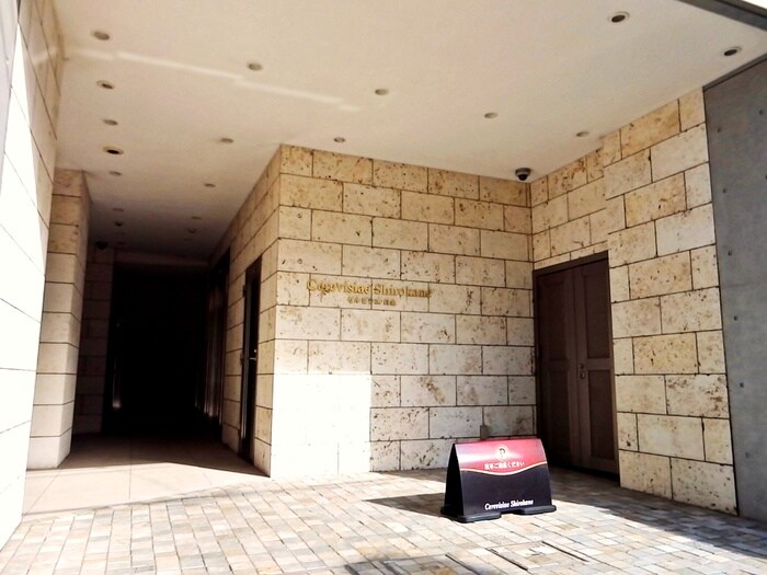 セルビシエ白金の物件外観写真