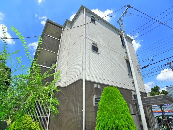 ブルーバードの物件外観写真