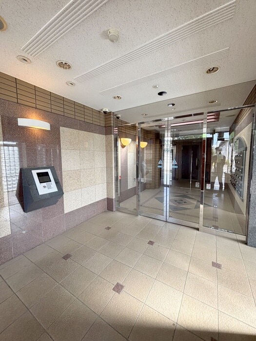 グリーンシティー五番館の物件外観写真