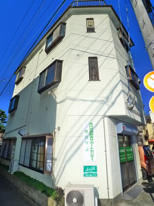 伊藤ビルの物件外観写真