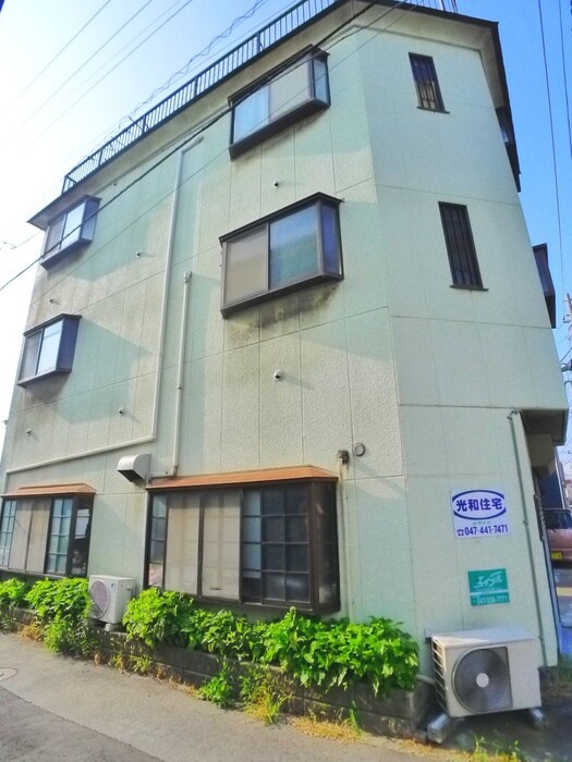 伊藤ビルの物件外観写真