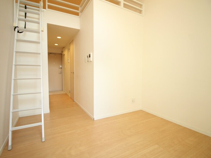 OVESTの物件内観写真