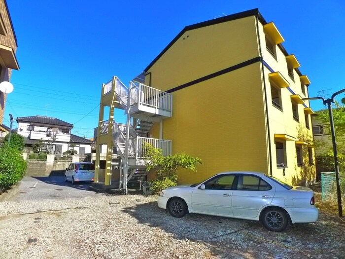 ロイヤルヒルアビコＢ棟の物件外観写真