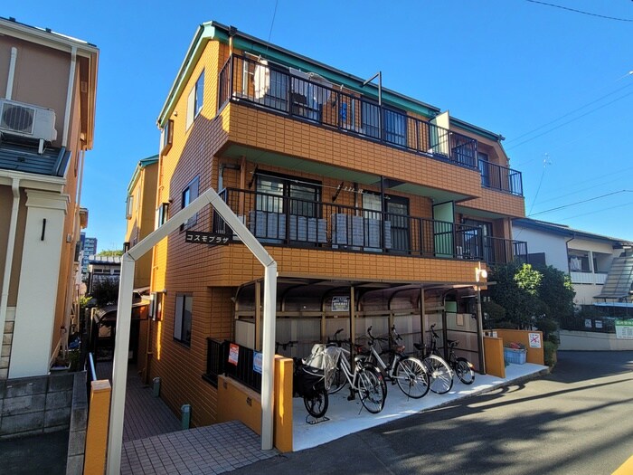 コスモプラザの物件外観写真