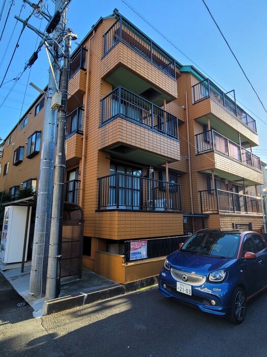 コスモプラザの物件外観写真