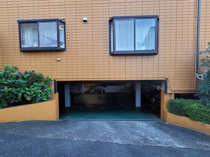 コスモプラザの物件外観写真