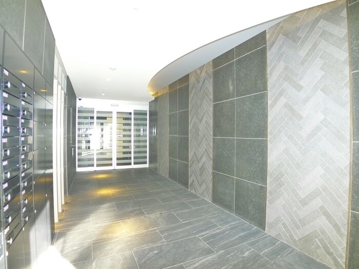 オープンブルーム東向島の物件外観写真