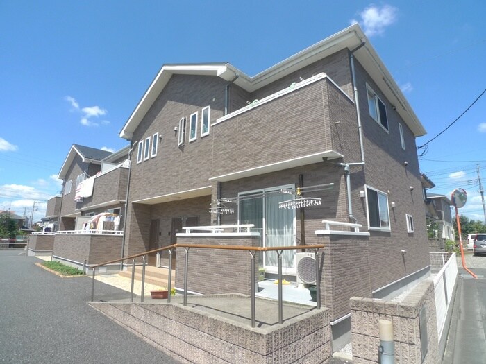 フォレストの物件外観写真