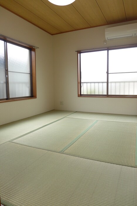 サンビレッジ春日の物件内観写真