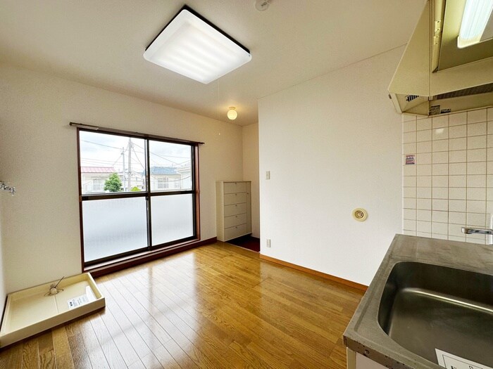 サンビレッジ春日の物件内観写真