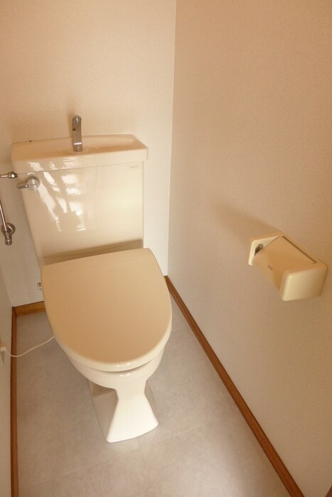 サンビレッジ春日の物件内観写真