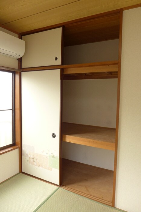 サンビレッジ春日の物件内観写真