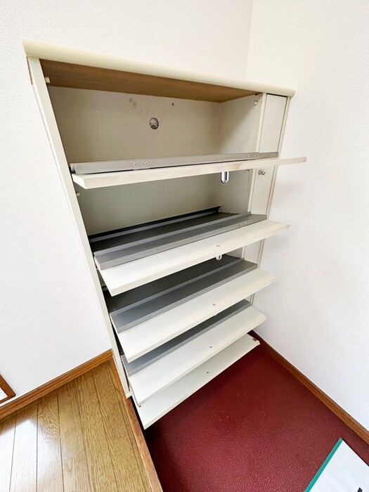 サンビレッジ春日の物件内観写真