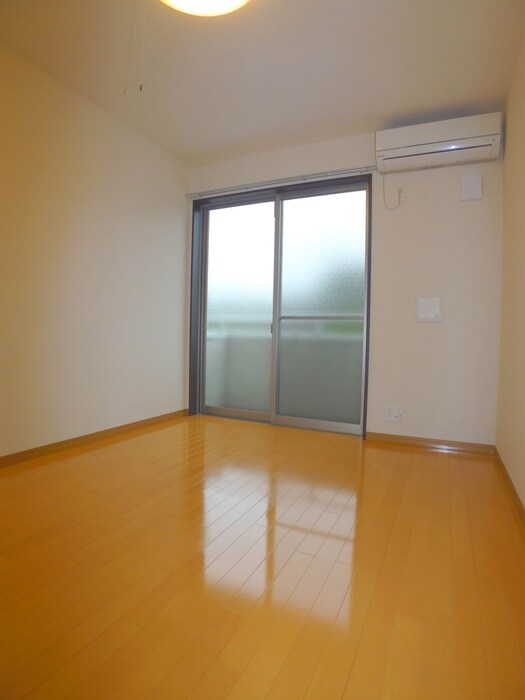 ﾘﾌﾞﾘ･ﾊﾟﾙｸﾙｰﾙの物件内観写真