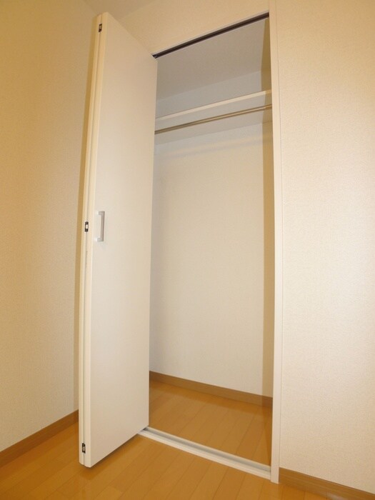 ﾘﾌﾞﾘ･ﾊﾟﾙｸﾙｰﾙの物件内観写真