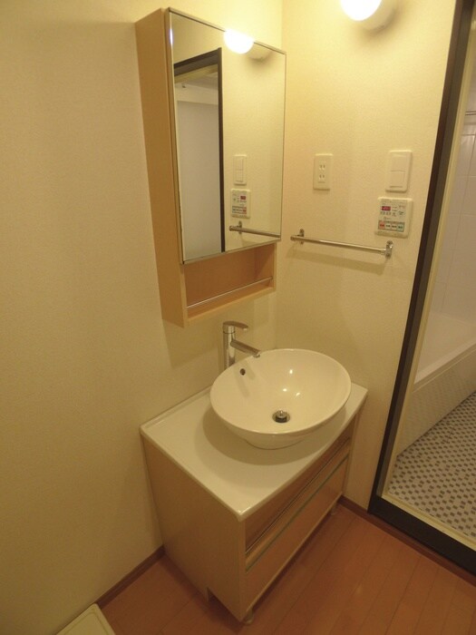 ﾘﾌﾞﾘ･ﾊﾟﾙｸﾙｰﾙの物件内観写真