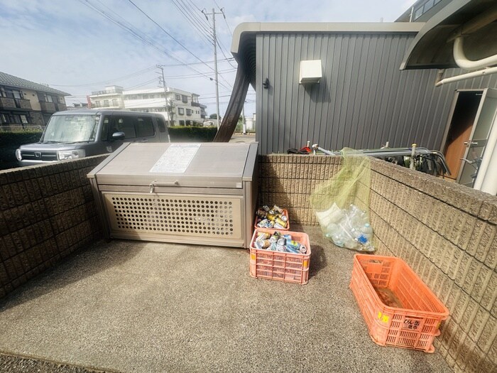 プリムロ－ズの物件外観写真