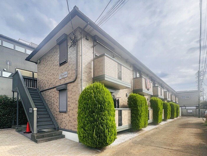 プリムロ－ズの物件外観写真