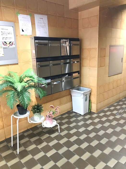 アメニティプラザの物件外観写真