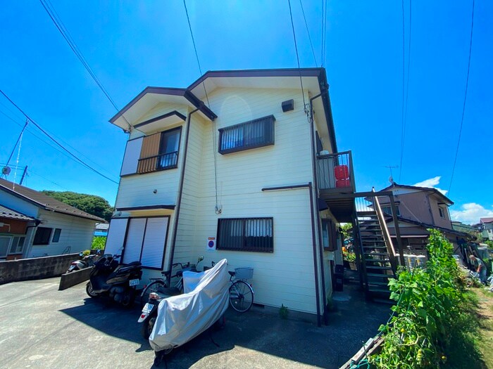 新川荘の物件外観写真