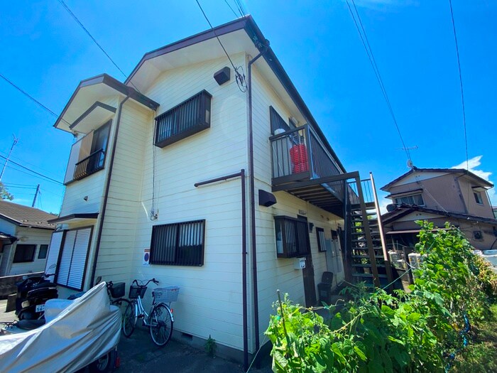 新川荘の物件外観写真