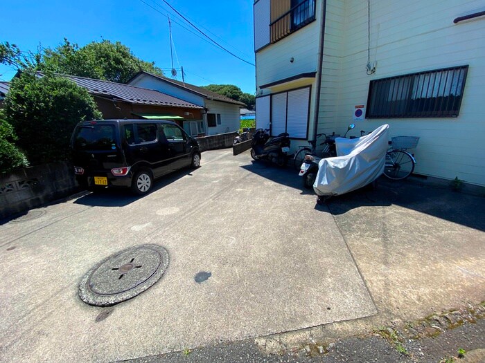 新川荘の物件外観写真