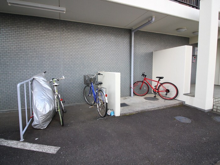 パブリック レジデンスの物件外観写真