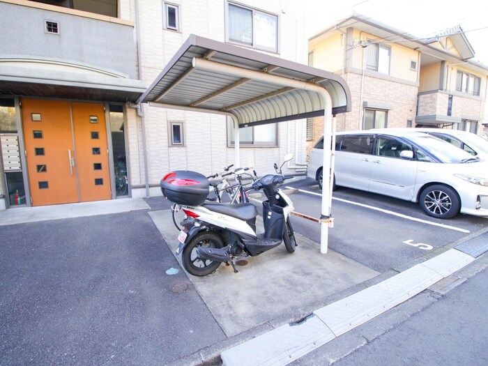 アマポ－ラ西生田の物件外観写真