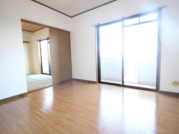 Giftの物件内観写真