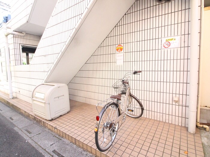 シャルマン高砂Ⅲの物件外観写真