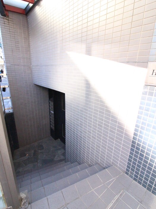 ヒルサイド初台の物件外観写真