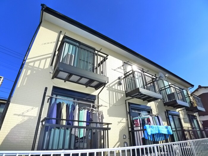 アムール四谷の物件外観写真