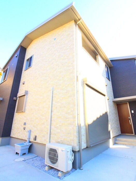 LA　STELLAの物件外観写真