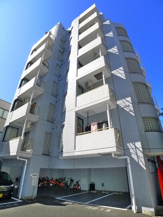 メゾン・ド・リプレットの物件外観写真