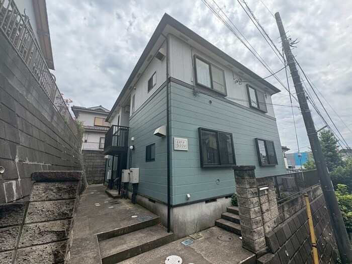 エステ－トヴィラコ－トの物件外観写真