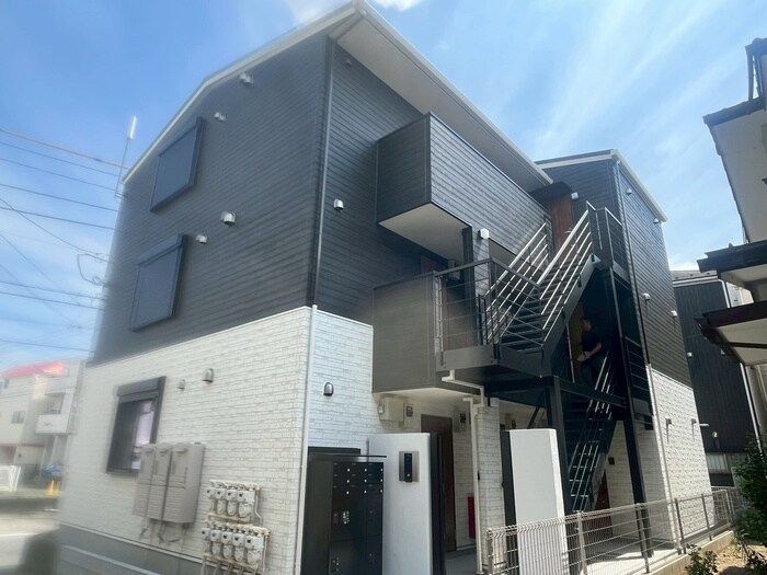 メゾンココン久地の物件外観写真