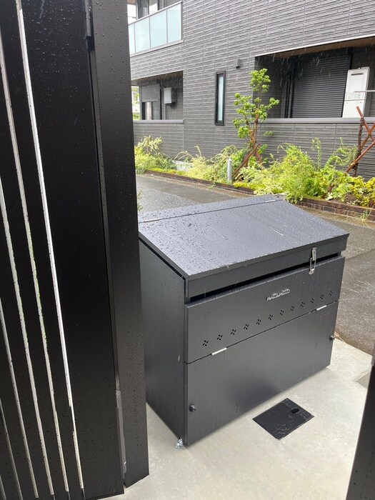 メゾンココン久地の物件外観写真