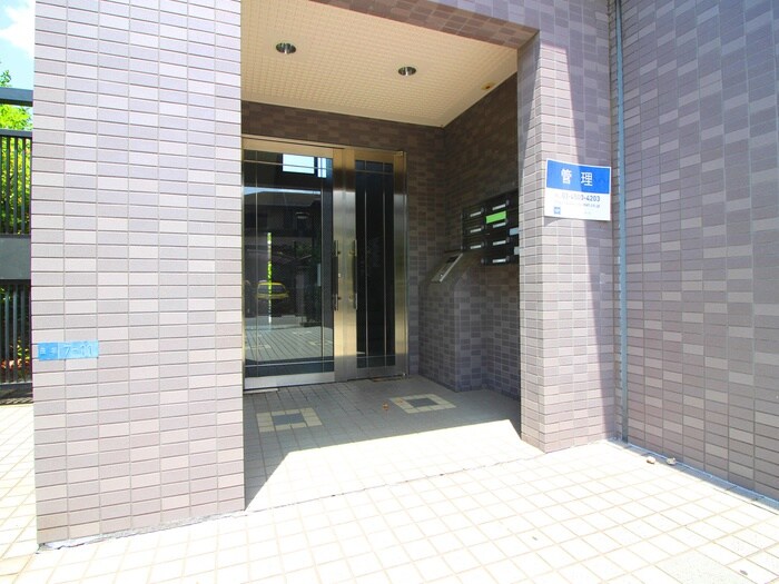 パ－クサイド長坂の物件外観写真