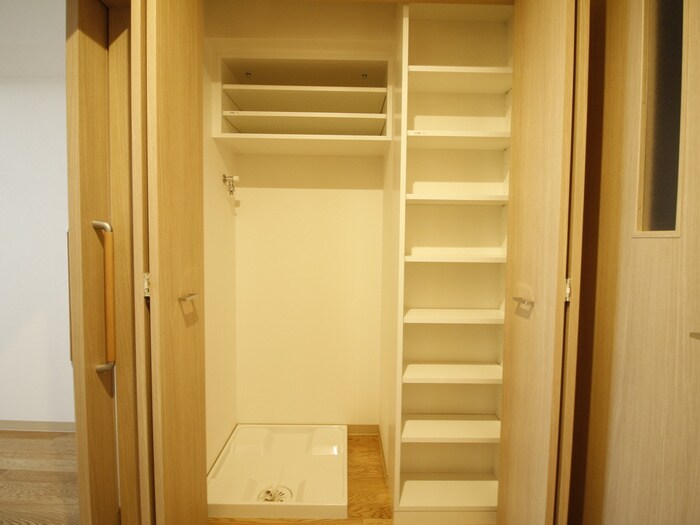 エバー綾瀬Ⅱの物件内観写真