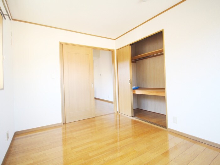 セレンシア大泉の物件内観写真