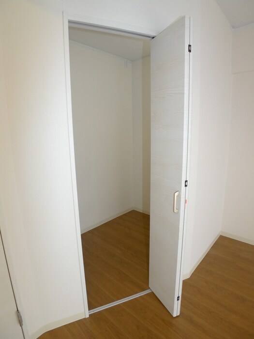 市川グリーンハイツＢ棟の物件内観写真