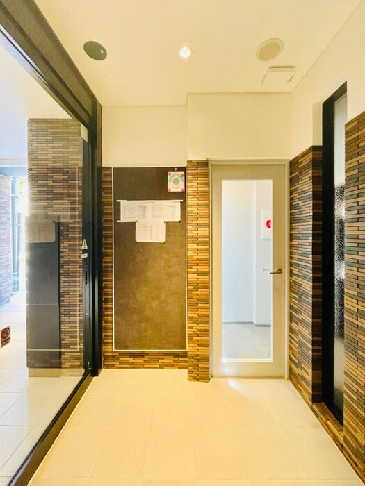 デュオフラッツ浅草蔵前の物件外観写真