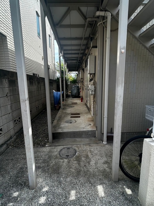 弥生レジデンスA棟の物件外観写真