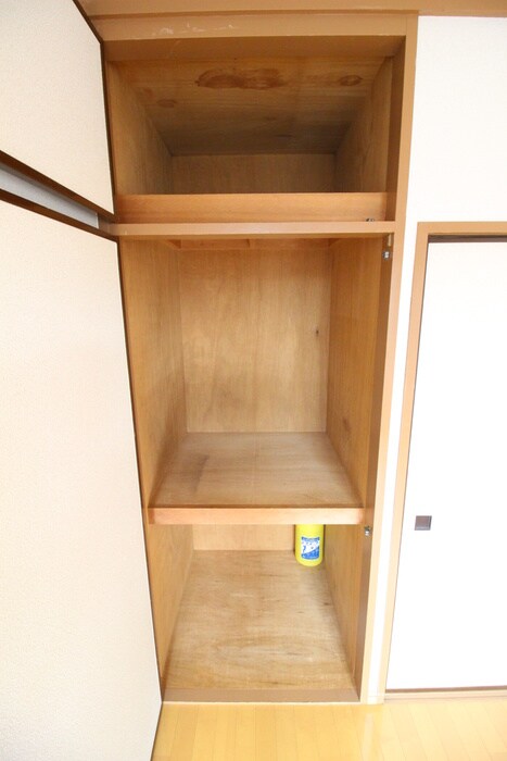 弥生レジデンスA棟の物件内観写真