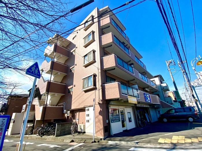 桜一番館の物件外観写真